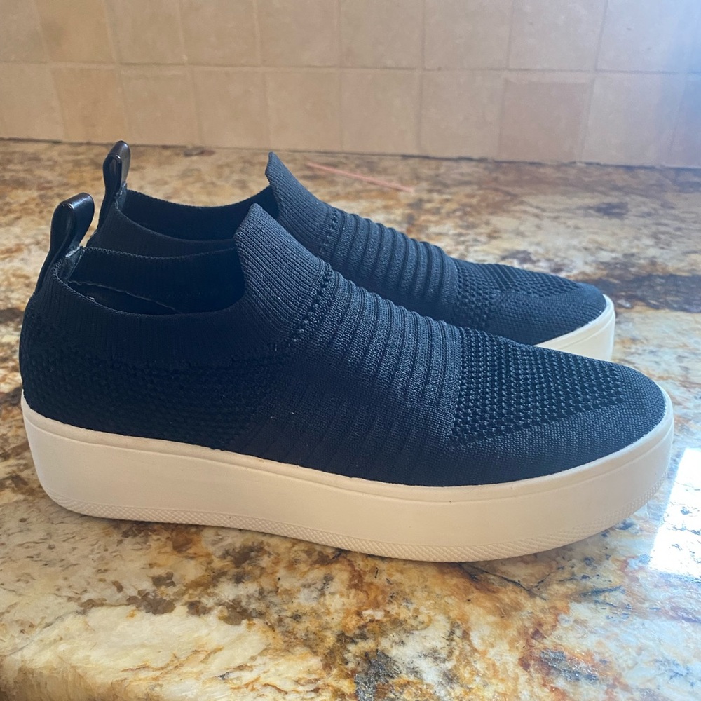 Steve Madden Beale Knit Slip-On Shoes  Black Size 6